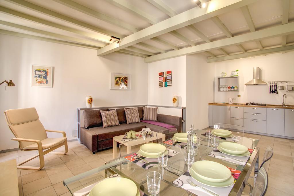 Apartment Three Bedroom Campo Dei Fiori Rom